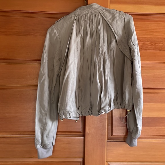 NWOT Daughters of the Liberation - Lightweight cropped jacket - Picture 7 of 14